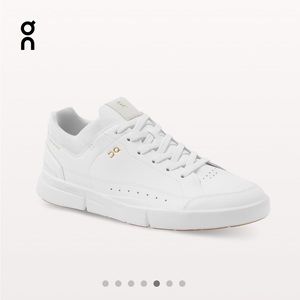 Mens The Roger Centre Court.